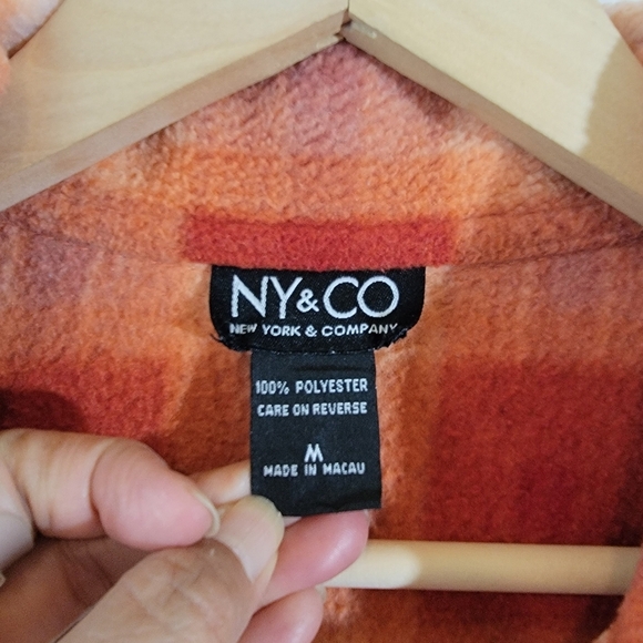 NY & CO Orange Snap Button Shacket Sz M Pocket Sherpa Fall Cowgirl Minimalist - Picture 10 of 13